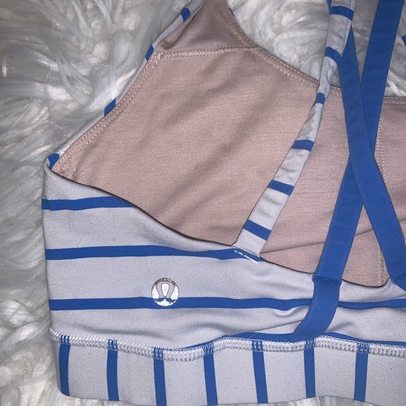 Lulu lemon sports bra - Picture 1 of 3